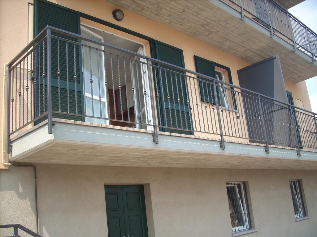 Casa Vacanze Valvendra Lovere Szoba fotó